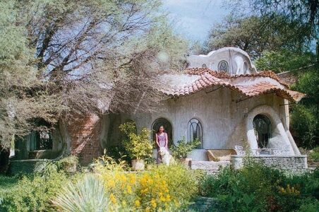 Whimsical Home Building with Lightweight Concrete Image